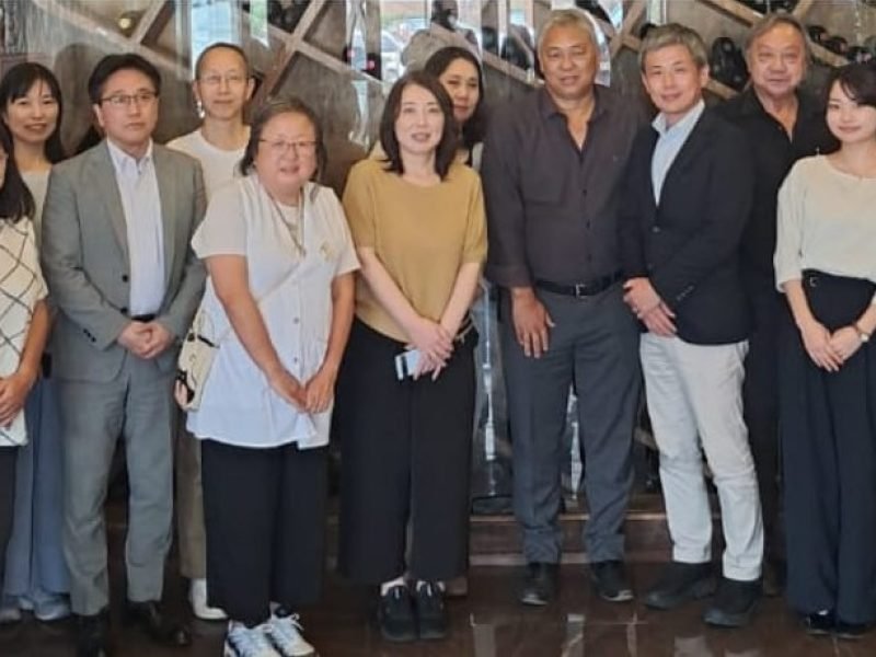 Escola Modelo recebe visita da JICA para acompanhamento do programa de formação de professores